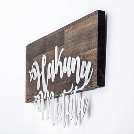 Wallity Hakuna Matata Metal Decor - Plata y Nogal